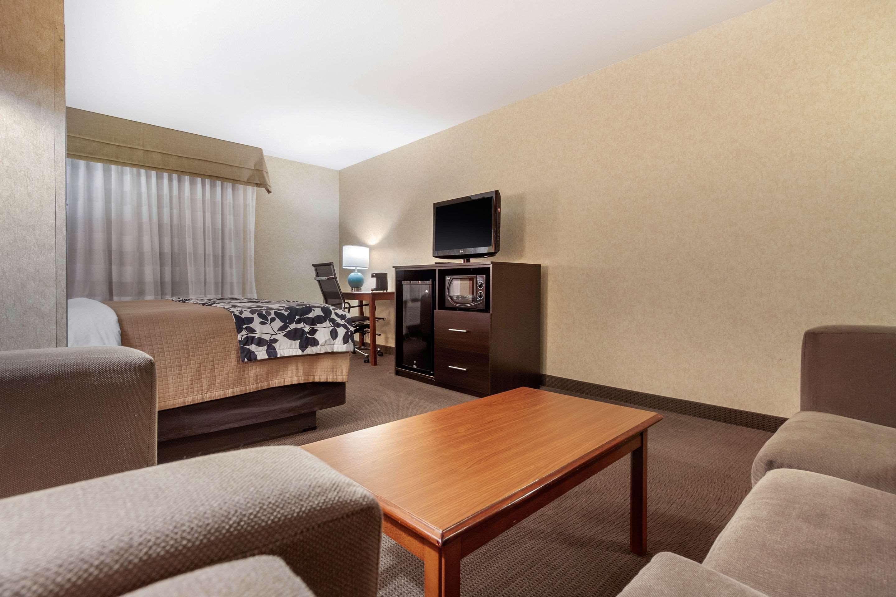 Sleep Inn & Suites Hays I-70 Exteriér fotografie